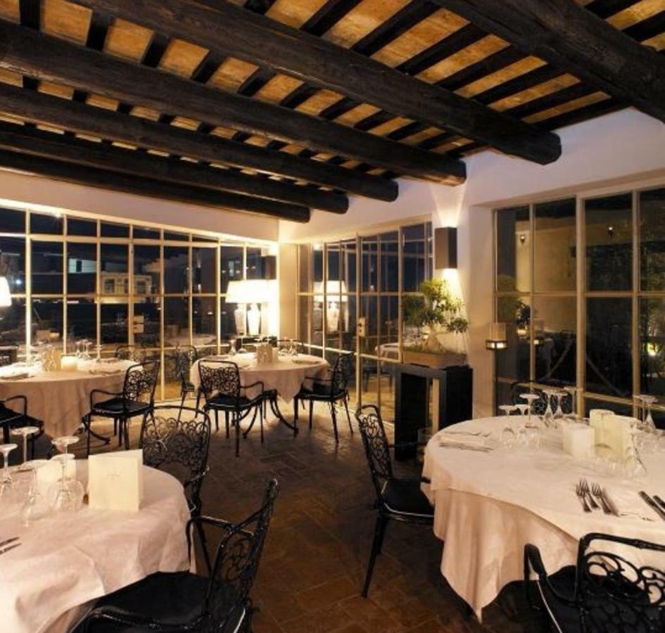 Castello Di Albereto Hotel Trarivi Eksteriør billede